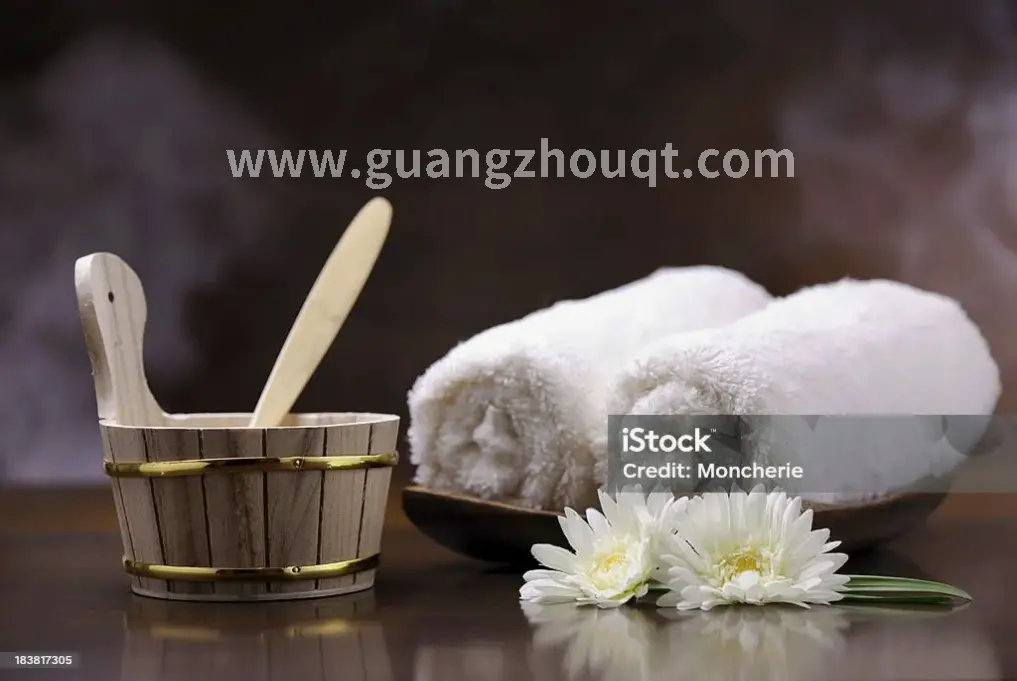 肩部按摩缓解疲劳